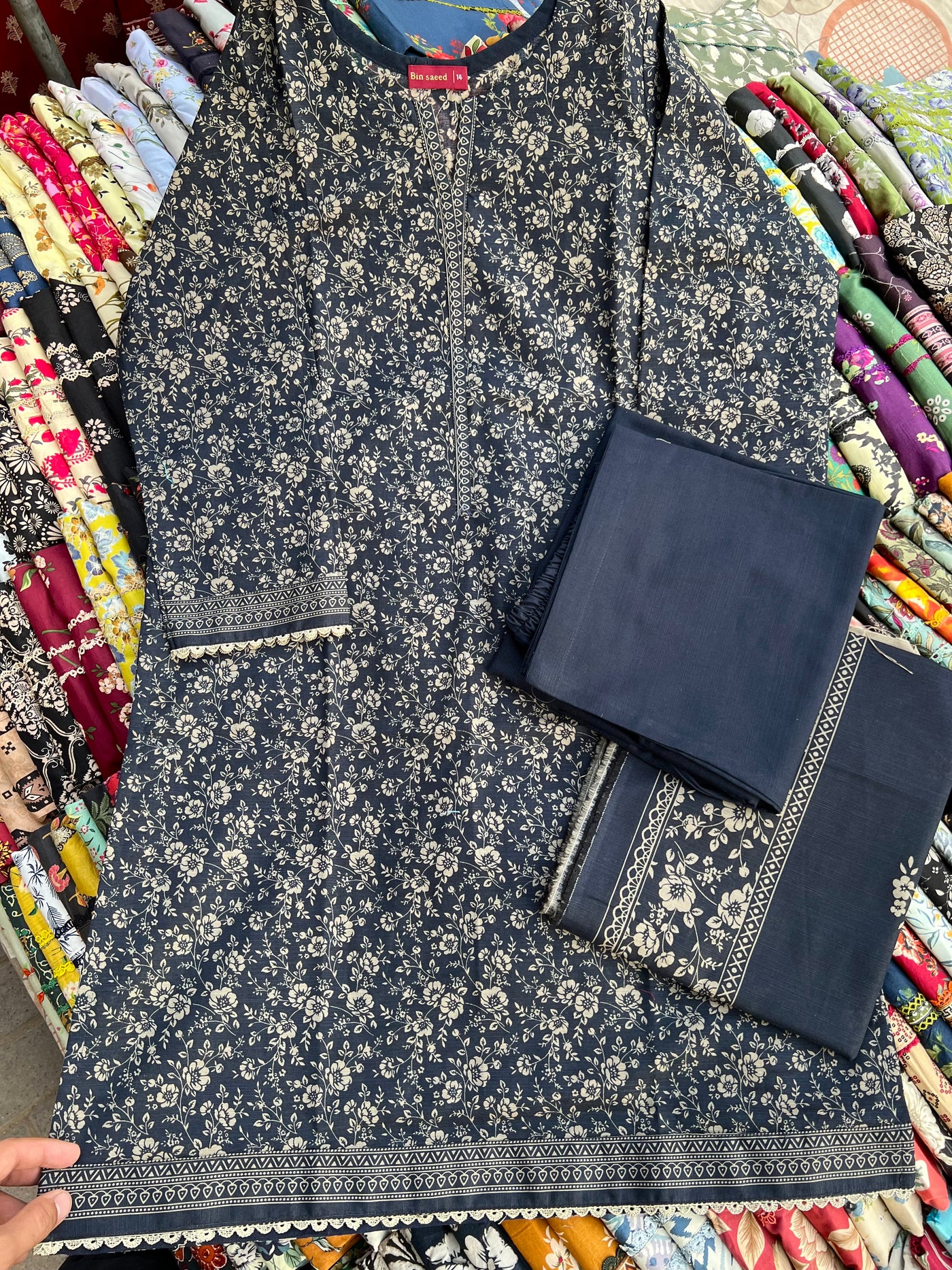 Binsaeed 3 Piece (Khaddar Fabric)