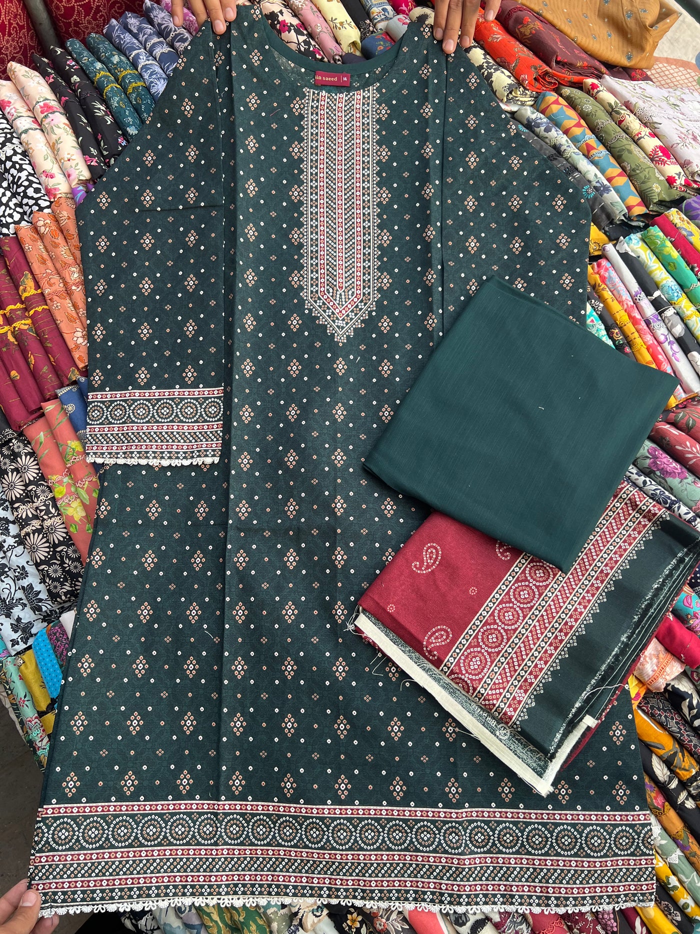 Binsaeed 3 Piece (Khaddar Fabric)