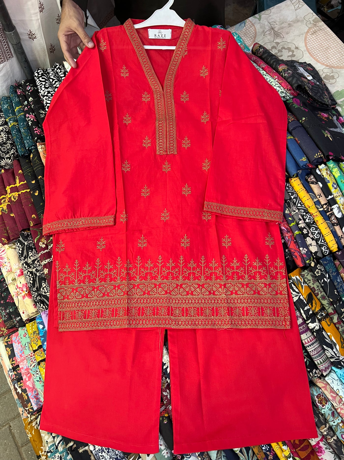 Embroidered Kurta & Flapper Set