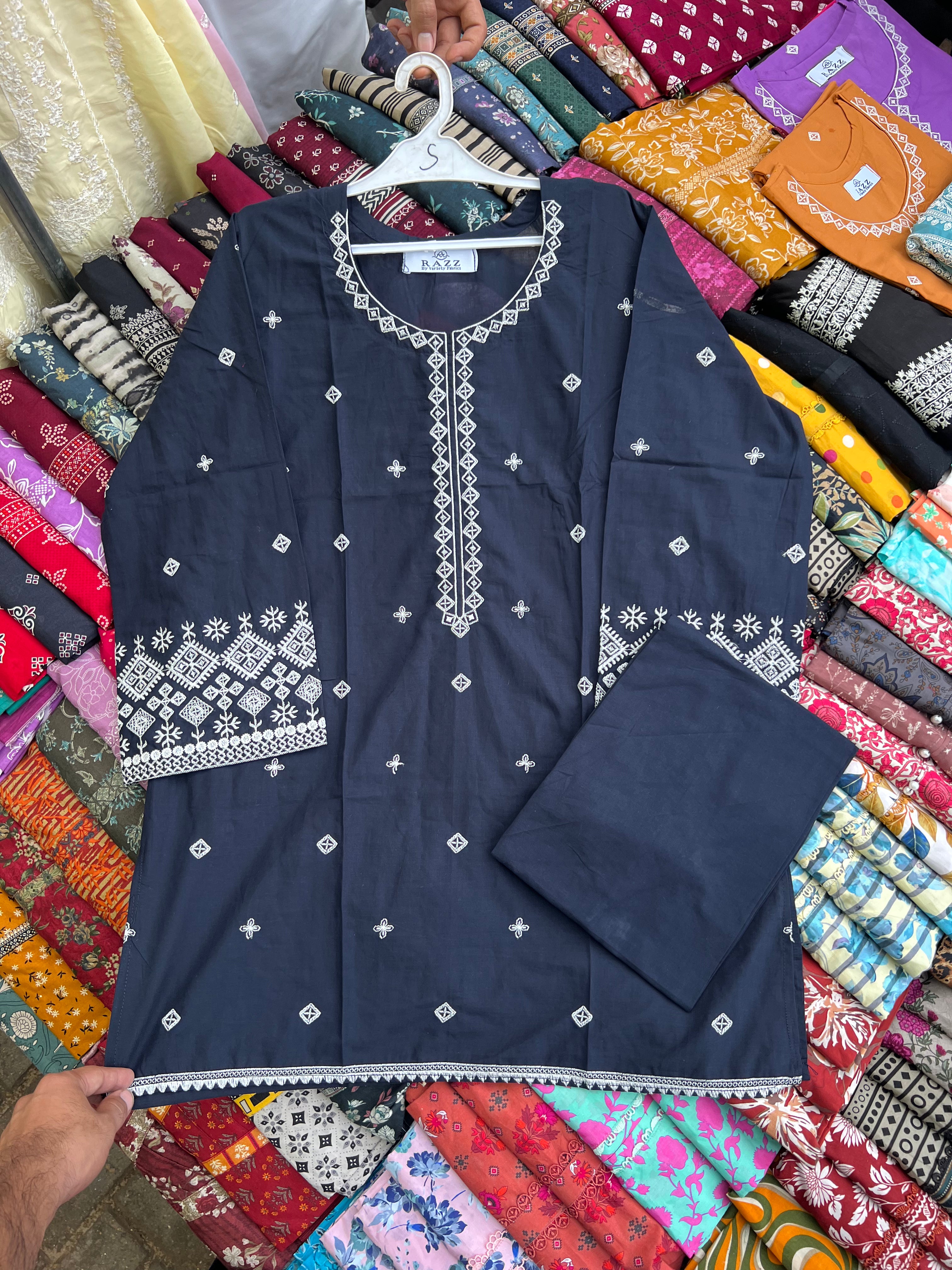 2 pc Embroidered cord set (Lawn)