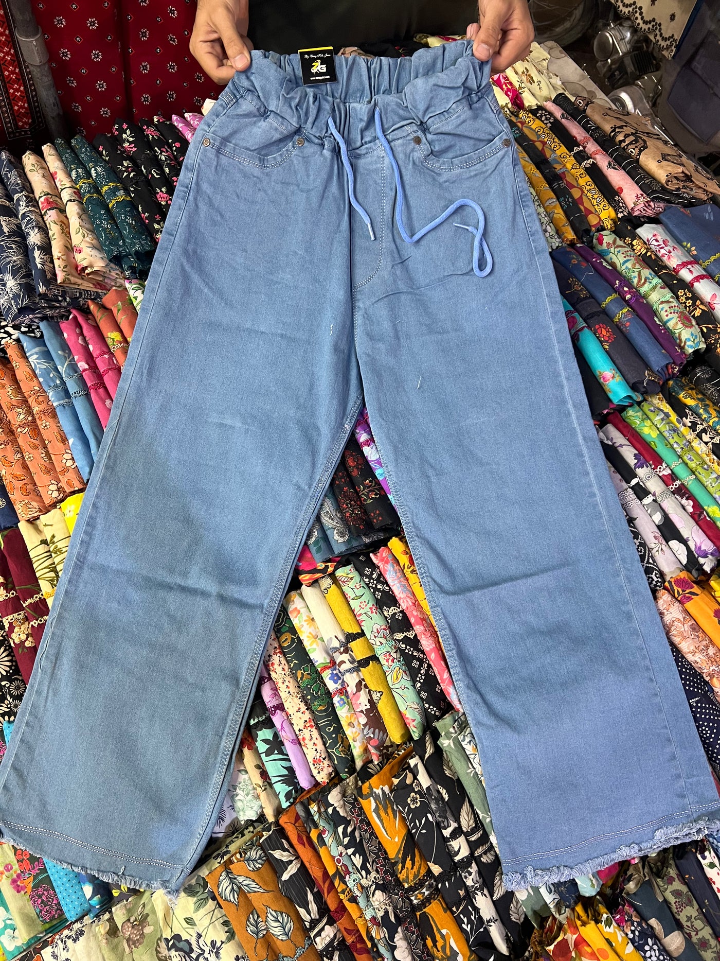 Wide - Leg Elastic waist Stretchable Jeans Pant